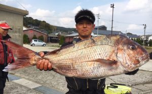 腹パンのっこみクロ釣果（3月26日）