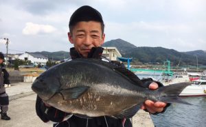 腹パンのっこみクロ釣果（3月26日）