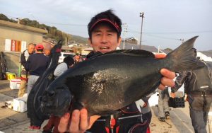 今からが本番、クロ釣果（2月24日）