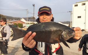 今からが本番、クロ釣果（2月24日）