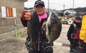 まだまだクロ絶好釣！（3月9日）